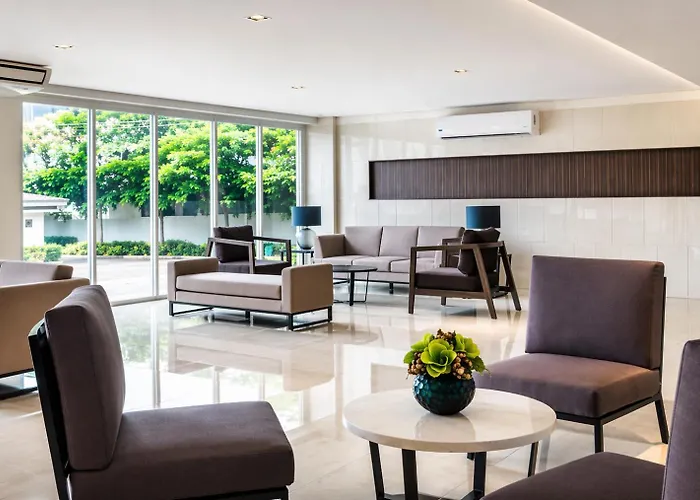 Aparthotel Tropical Deluxe By The Narci